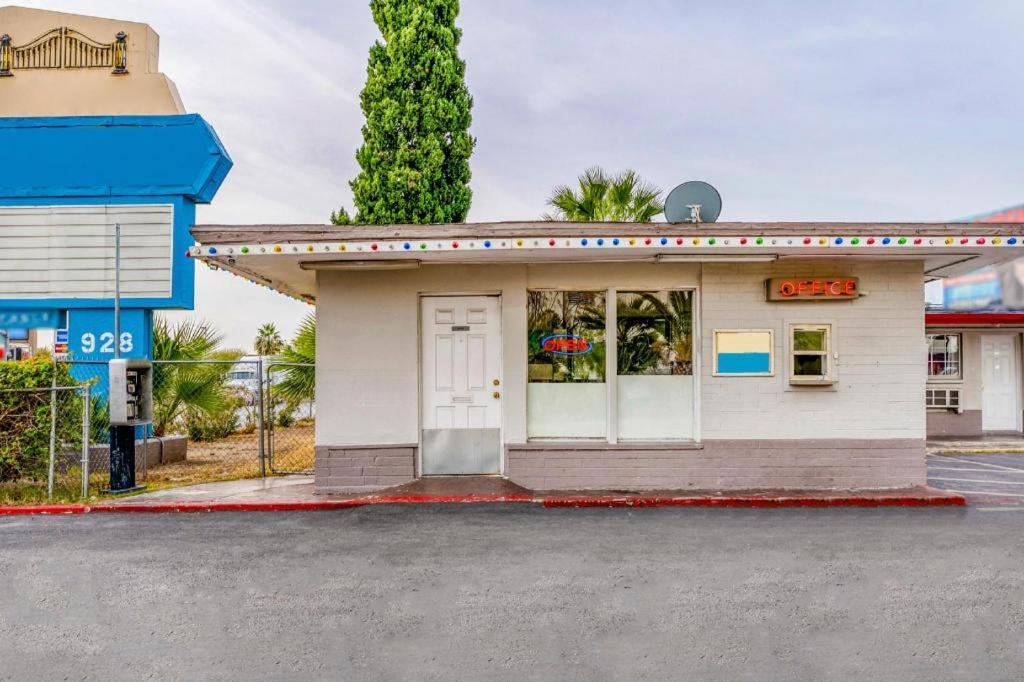 Oyo Gateway Motel Las Vegas North Strip/Fremont St. Area Eksteriør bilde